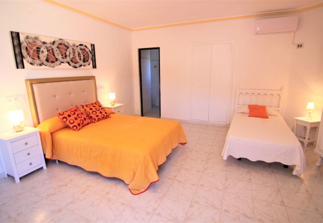 Villa en Calpe - MARYVILLA0231-Wifi y Parking Gratis-Cerca Playa Villa en Calpe - MARYVILLA0231-Wifi y Parking Gratis-Cerca Playa