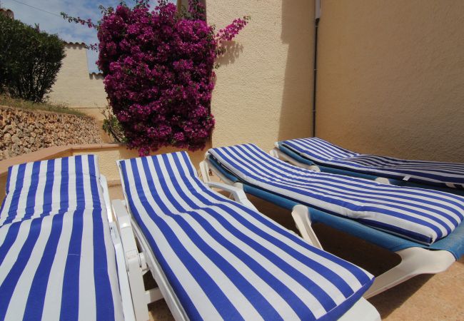 Villa en Calpe - MARYVILLA57-Wifi y Parking Gratis-Cerca Playa. Villa en Calpe - MARYVILLA57-Wifi y Parking Gratis-Cerca Playa.