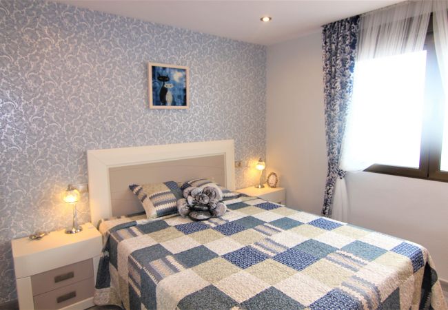 Apartamento en Calpe - ACARI0406-1ºlínea Playa-Wifi y Garaje Gratis. Apartamento en Calpe - ACARI0406-1ºlínea Playa-Wifi y Garaje Gratis.