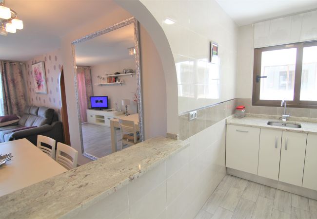 Apartamento en Calpe - ACARI0406-1ºlínea Playa-Wifi y Garaje Gratis. Apartamento en Calpe - ACARI0406-1ºlínea Playa-Wifi y Garaje Gratis.