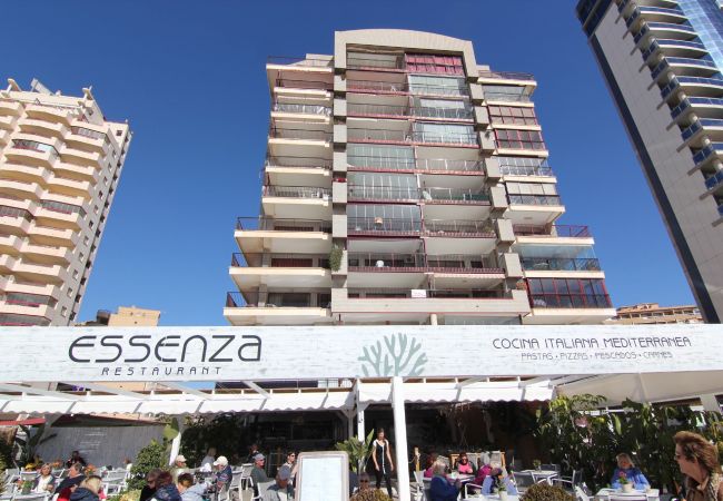 Apartamento en Calpe - APLAYAMAR-1ºlínea Playa-Wifi y Garaje Gratis. Apartamento en Calpe - APLAYAMAR-1ºlínea Playa-Wifi y Garaje Gratis.