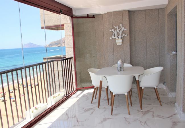 Apartamento en Calpe - APLAYAMAR7-1ºlínea Playa-Wifi y Garaje Gratis. Apartamento en Calpe - APLAYAMAR7-1ºlínea Playa-Wifi y Garaje Gratis.