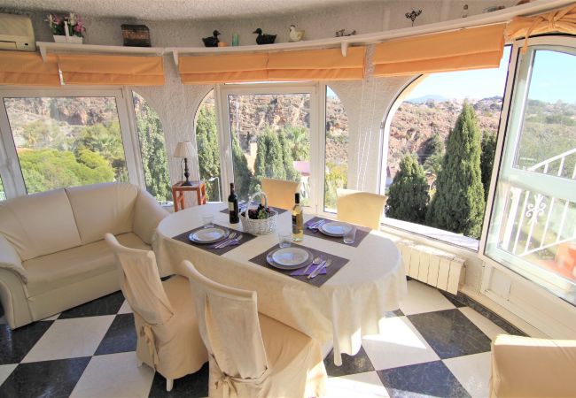 Villa en Calpe - AMIBARCO-Gran Vista-Wifi y Parking Gratis. Villa en Calpe - AMIBARCO-Gran Vista-Wifi y Parking Gratis.