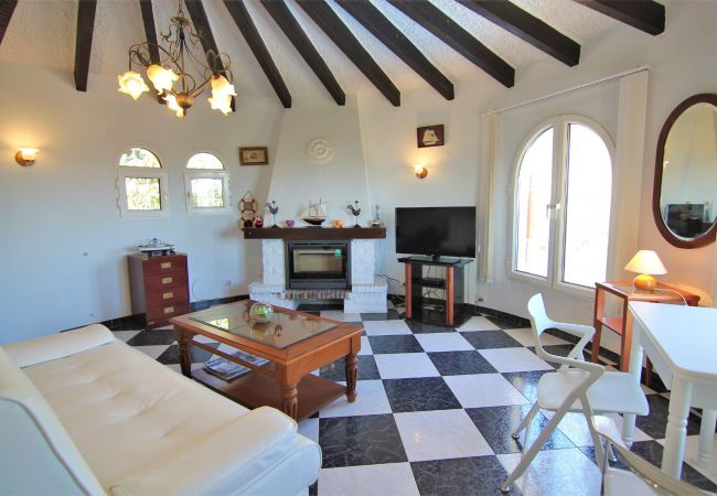 Villa en Calpe - AMIBARCO-Gran Vista-Wifi y Parking Gratis. Villa en Calpe - AMIBARCO-Gran Vista-Wifi y Parking Gratis.