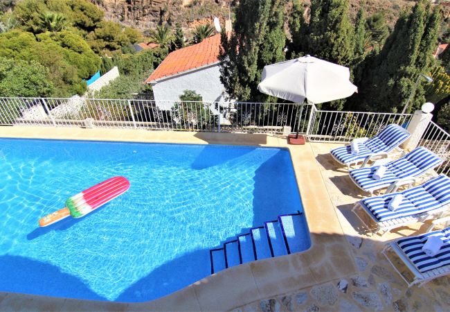 Villa en Calpe - AMIBARCO-Gran Vista-Wifi y Parking Gratis. Villa en Calpe - AMIBARCO-Gran Vista-Wifi y Parking Gratis.