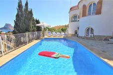 Villa en Calpe - AMIBARCO-Gran Vista-Wifi y Parking Gratis.