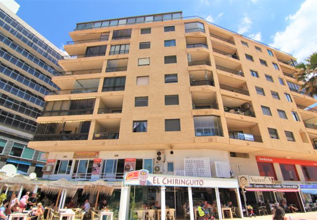 Apartamento en Calpe - ACARIBEQ-1ºlínea Playa-Wifi y Garaje Gratis. Apartamento en Calpe - ACARIBEQ-1ºlínea Playa-Wifi y Garaje Gratis.