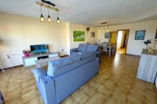 Apartamento en Calpe - ACARIBEQ-1ºlínea Playa-Wifi y Garaje Gratis.