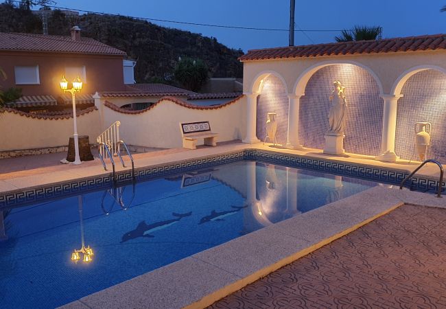 Villa en Calpe - VILLAVENUS-Gran Vista-Wifi y Parking Gratis. Villa en Calpe - VILLAVENUS-Gran Vista-Wifi y Parking Gratis.