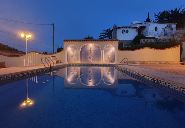 Villa en Calpe - VILLAVENUS-Gran Vista-Wifi y Parking Gratis. Villa en Calpe - VILLAVENUS-Gran Vista-Wifi y Parking Gratis.