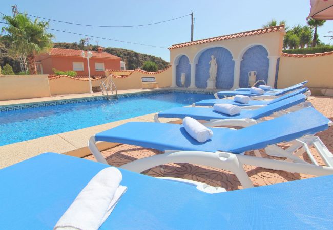 Villa en Calpe - VILLAVENUS-Gran Vista-Wifi y Parking Gratis. Villa en Calpe - VILLAVENUS-Gran Vista-Wifi y Parking Gratis.