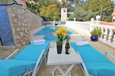 Villa en Calpe - VILLAPILA -Wifi y Parking Gratis-Cerca Playa.