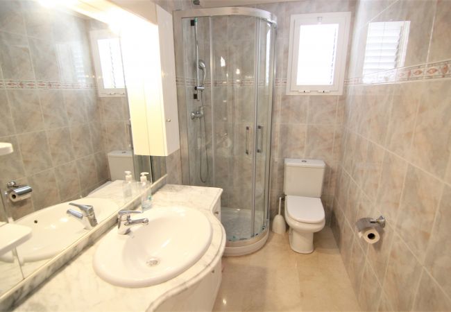 Ferienwohnung in Calpe - MANZANERA128-Wifi y Parking Gratis-Cerca Playa Ferienwohnung in Calpe - MANZANERA128-Wifi y Parking Gratis-Cerca Playa