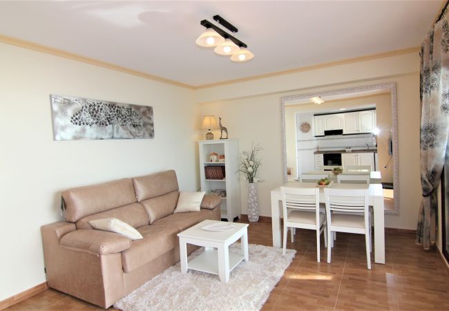 Ferienwohnung in Calpe - APLAYAMAR-1ºlínea Playa-Wifi y Garaje Gratis. Ferienwohnung in Calpe - APLAYAMAR-1ºlínea Playa-Wifi y Garaje Gratis.
