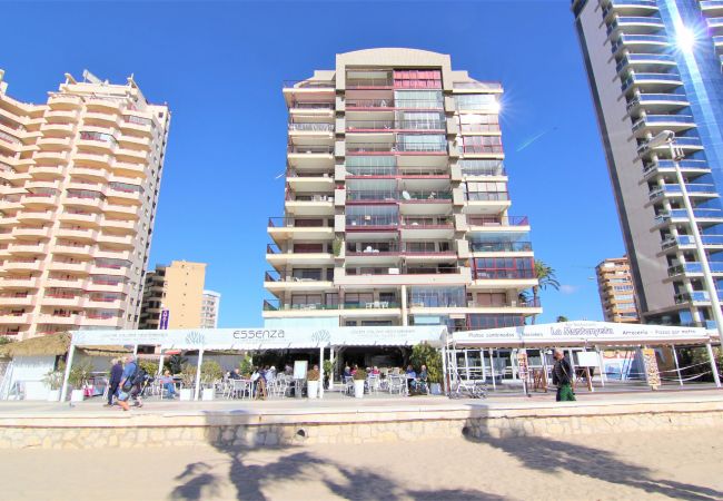 Ferienwohnung in Calpe - APLAYAMAR-1ºlínea Playa-Wifi y Garaje Gratis. Ferienwohnung in Calpe - APLAYAMAR-1ºlínea Playa-Wifi y Garaje Gratis.