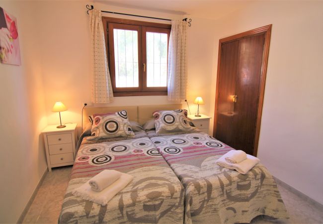 Villa in Calpe - ACAN0306-Wifi y Parking Gratis-Cerca de la Playa. Villa in Calpe - ACAN0306-Wifi y Parking Gratis-Cerca de la Playa.