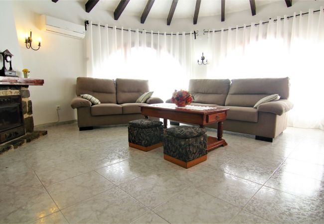 Villa in Calpe - ACAN0306-Wifi y Parking Gratis-Cerca de la Playa. Villa in Calpe - ACAN0306-Wifi y Parking Gratis-Cerca de la Playa.