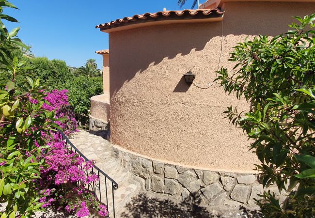 Villa in Calpe - ACAN0916-Wifi y Parking Gratis-Cerca de la Playa. Villa in Calpe - ACAN0916-Wifi y Parking Gratis-Cerca de la Playa.