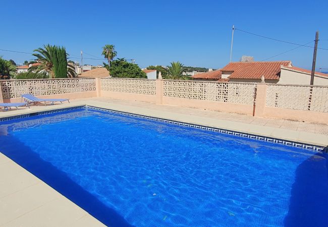 Villa in Calpe - ACAN0916-Wifi y Parking Gratis-Cerca de la Playa. Villa in Calpe - ACAN0916-Wifi y Parking Gratis-Cerca de la Playa.