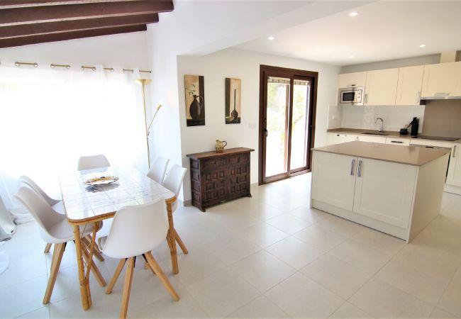 Villa in Calpe - MARYVILLA0220-Wifi y Parking Gratis-Cerca Playa Villa in Calpe - MARYVILLA0220-Wifi y Parking Gratis-Cerca Playa