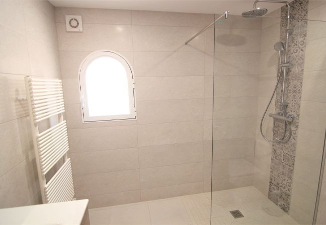 Villa in Calpe - MARYVILLA0220-Wifi y Parking Gratis-Cerca Playa Villa in Calpe - MARYVILLA0220-Wifi y Parking Gratis-Cerca Playa