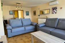 Ferienwohnung in Calpe / Calp - ACARIBEQ-1ºlínea Playa-Wifi y Garaje Gratis.
