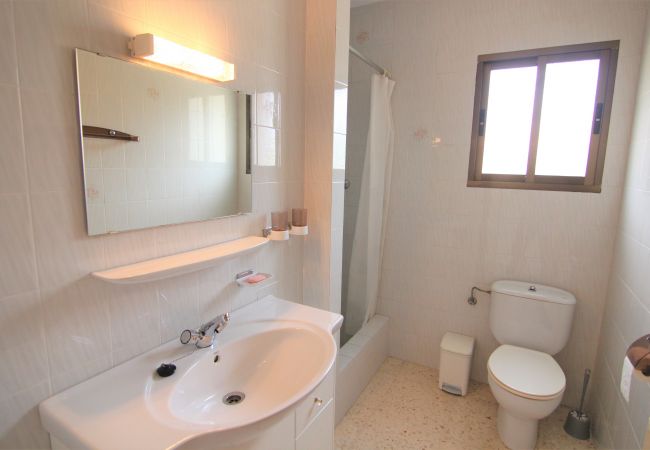 Villa in Calpe - ACAN0114-Wifi y Parking Gratis-Cerca de la Playa. Villa in Calpe - ACAN0114-Wifi y Parking Gratis-Cerca de la Playa.