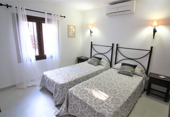 Villa in Calpe - MARYVILLA0220-Wifi y Parking Gratis-Cerca Playa Villa in Calpe - MARYVILLA0220-Wifi y Parking Gratis-Cerca Playa