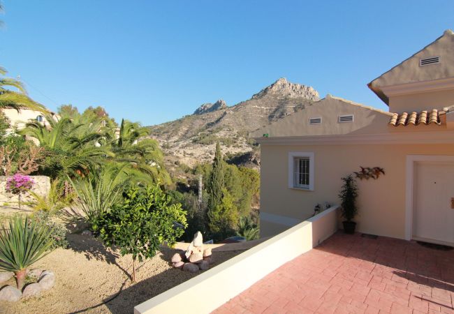 Villa in Calpe - MARYVILLA1220-Wifi y Parking Gratis-Cerca Playa. Villa in Calpe - MARYVILLA1220-Wifi y Parking Gratis-Cerca Playa.
