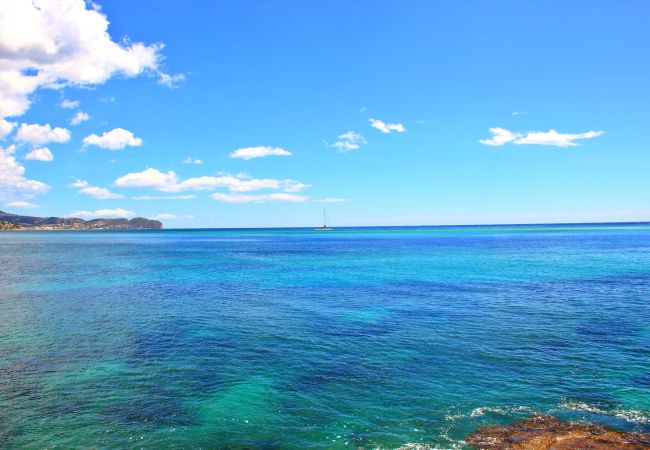 Villa in Calpe - AMUCHOSOL-Piscina-Wifi y Parking Gratis. Villa in Calpe - AMUCHOSOL-Piscina-Wifi y Parking Gratis.