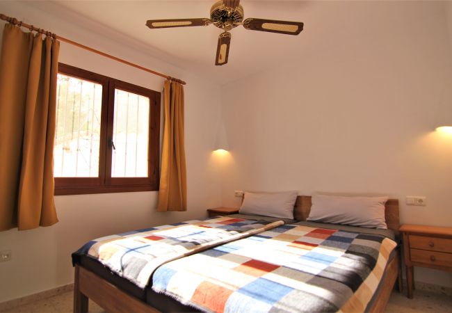 Villa in Calpe - ACAN0114-Wifi y Parking Gratis-Cerca de la Playa. Villa in Calpe - ACAN0114-Wifi y Parking Gratis-Cerca de la Playa.