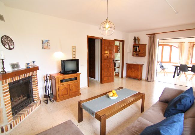 Villa in Calpe - ACAN0114-Wifi y Parking Gratis-Cerca de la Playa. Villa in Calpe - ACAN0114-Wifi y Parking Gratis-Cerca de la Playa.