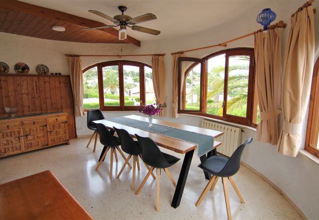 Villa in Calpe - ACAN0114-Wifi y Parking Gratis-Cerca de la Playa. Villa in Calpe - ACAN0114-Wifi y Parking Gratis-Cerca de la Playa.