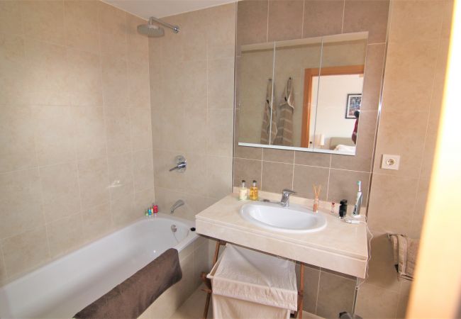 Chalet in Calpe - MONTESOL28-Wifi y Parking Gratis-Cerca Playa. Chalet in Calpe - MONTESOL28-Wifi y Parking Gratis-Cerca Playa.