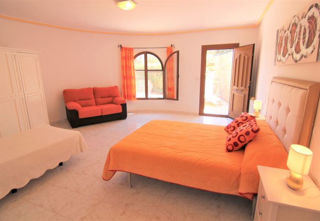 Villa in Calpe - MARYVILLA0231-Wifi y Parking Gratis-Cerca Playa Villa in Calpe - MARYVILLA0231-Wifi y Parking Gratis-Cerca Playa