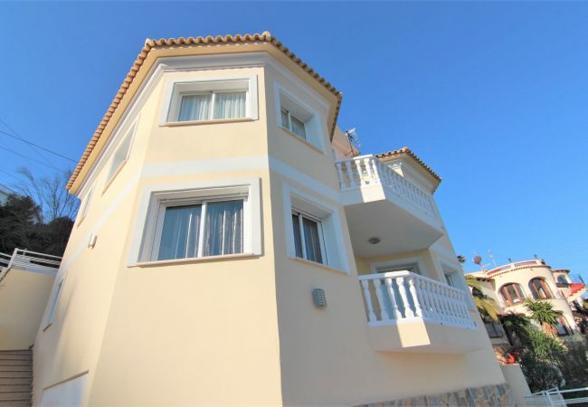Villa in Calpe - MARYVILLA1220-Wifi y Parking Gratis-Cerca Playa. Villa in Calpe - MARYVILLA1220-Wifi y Parking Gratis-Cerca Playa.