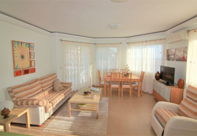 Villa in Calpe - MARYVILLA1220-Wifi y Parking Gratis-Cerca Playa. Villa in Calpe - MARYVILLA1220-Wifi y Parking Gratis-Cerca Playa.