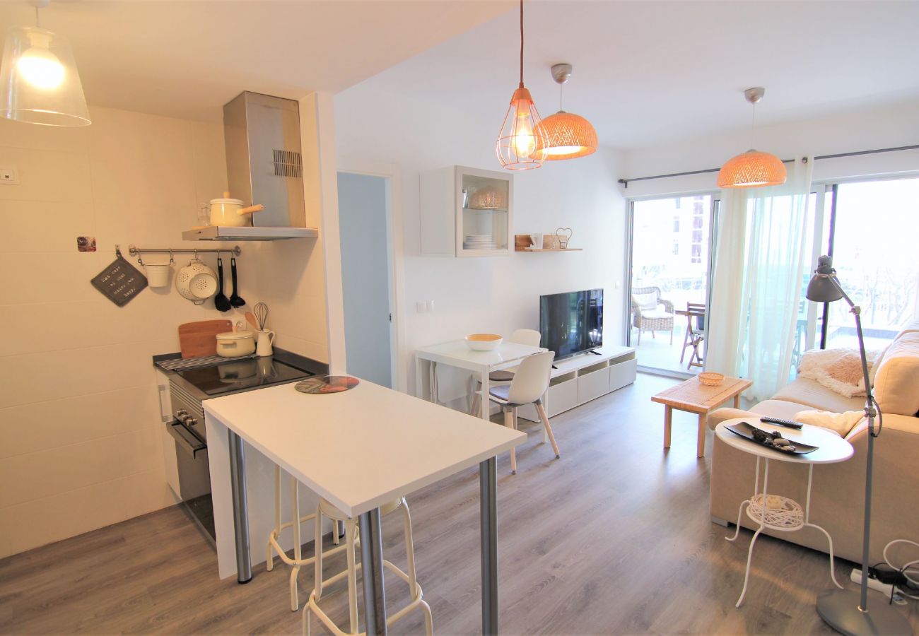 Apartment in Calpe / Calp - MIRADORBEACH-1ºlínea Playa-Wifi y Garaje Gratis. Apartment in Calpe / Calp - MIRADORBEACH-1ºlínea Playa-Wifi y Garaje Gratis.