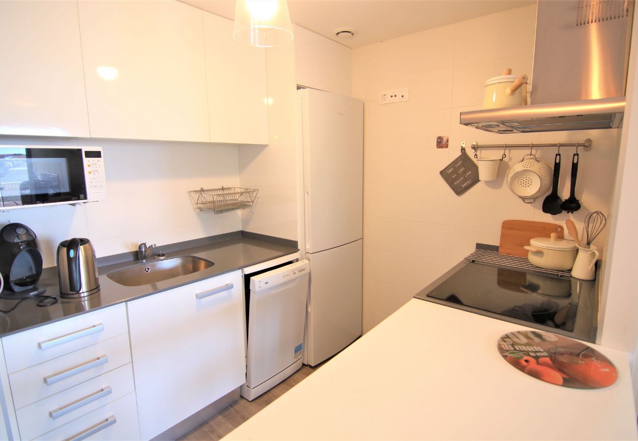 Apartment in Calpe / Calp - MIRADORBEACH-1ºlínea Playa-Wifi y Garaje Gratis. Apartment in Calpe / Calp - MIRADORBEACH-1ºlínea Playa-Wifi y Garaje Gratis.