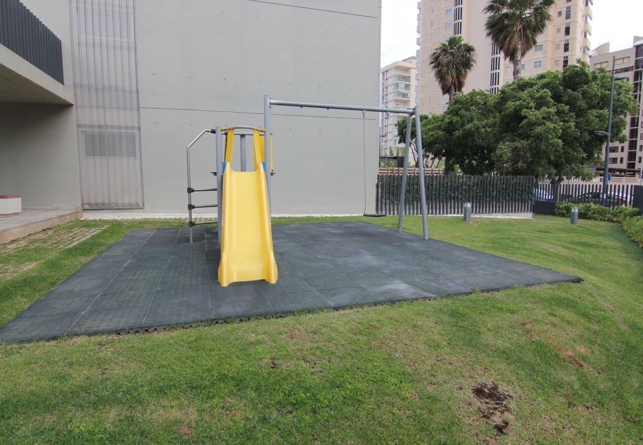 Apartment in Calpe / Calp - MIRADORBEACH-1ºlínea Playa-Wifi y Garaje Gratis. Apartment in Calpe / Calp - MIRADORBEACH-1ºlínea Playa-Wifi y Garaje Gratis.