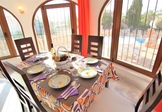 Villa à Calpe - ACAN0306-Wifi y Parking Gratis-Cerca de la Playa. Villa à Calpe - ACAN0306-Wifi y Parking Gratis-Cerca de la Playa.