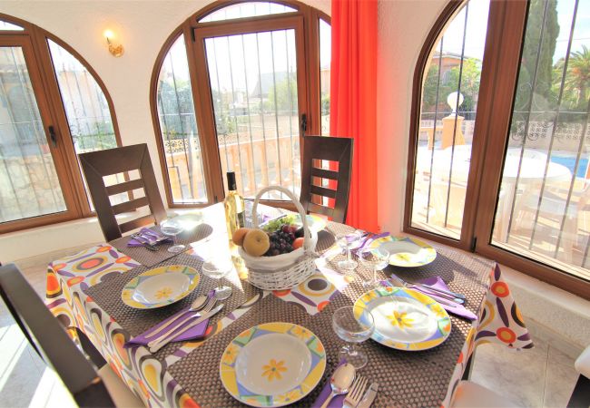Villa à Calpe - ACAN0306-Wifi y Parking Gratis-Cerca de la Playa. Villa à Calpe - ACAN0306-Wifi y Parking Gratis-Cerca de la Playa.