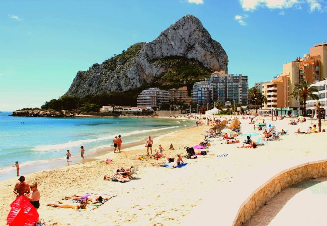 Villa à Calpe - AMUCHOSOL-Piscina-Wifi y Parking Gratis. Villa à Calpe - AMUCHOSOL-Piscina-Wifi y Parking Gratis.