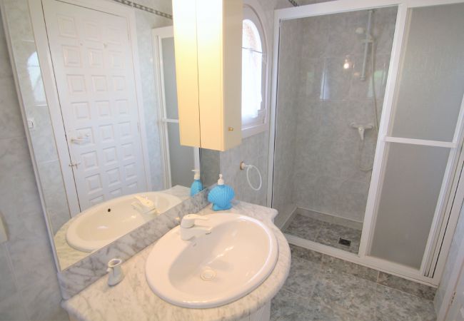 Villa à Calpe - VILLAVENUS-Gran Vista-Wifi y Parking Gratis. Villa à Calpe - VILLAVENUS-Gran Vista-Wifi y Parking Gratis.