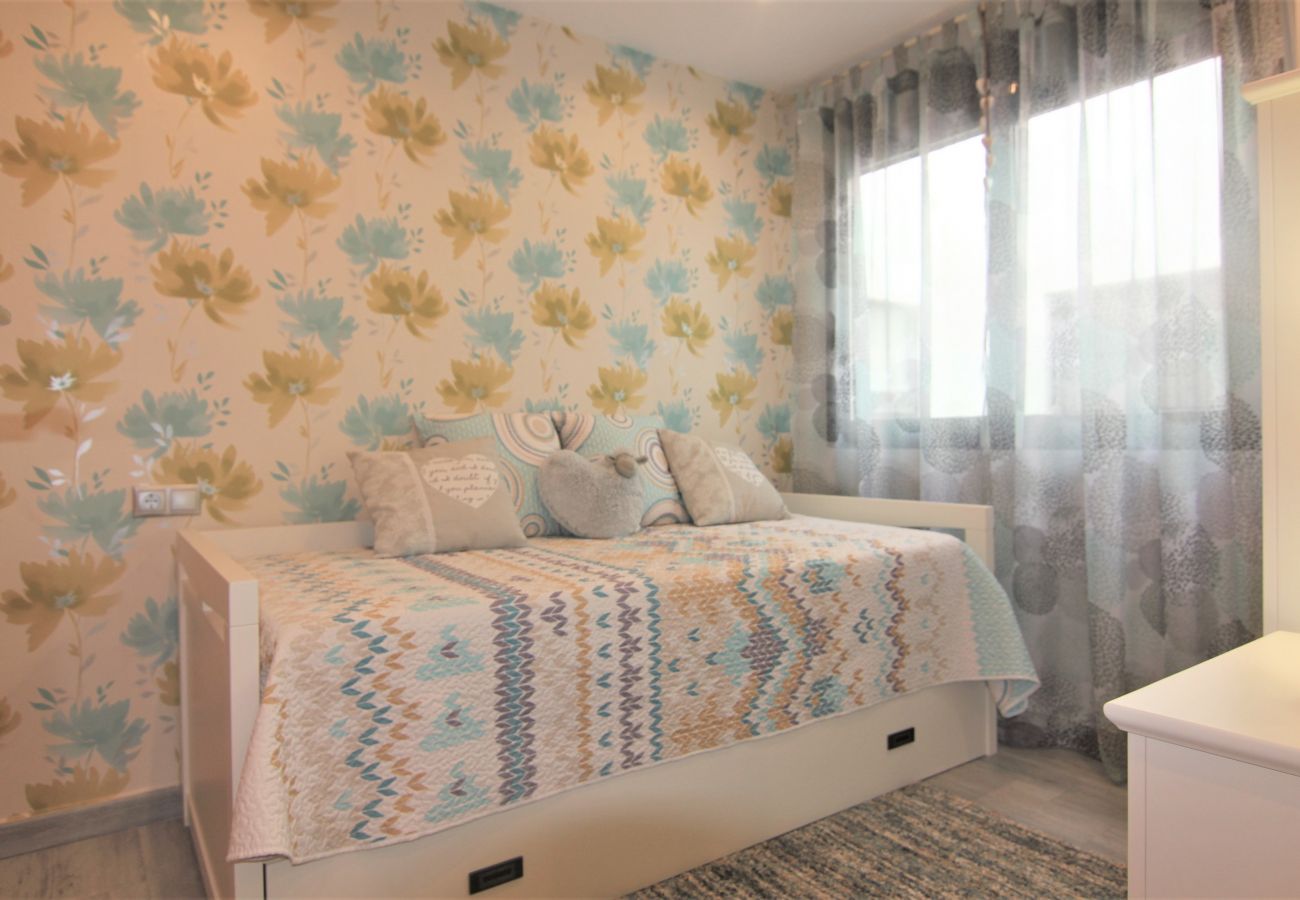 Апартаменты на Кальпе / Calpe - ACARI0406-1ºlínea Playa-Wifi y Garaje Gratis. Апартаменты на Кальпе / Calpe - ACARI0406-1ºlínea Playa-Wifi y Garaje Gratis.