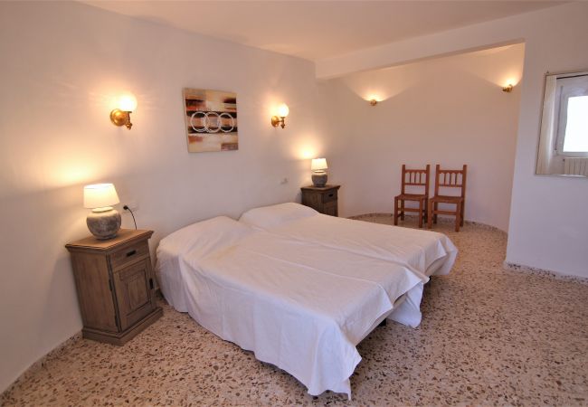 Вилла на Calpe - MARYVILLA0140-Gran Vista-Wifi y Parking Gratis. Вилла на Calpe - MARYVILLA0140-Gran Vista-Wifi y Parking Gratis.