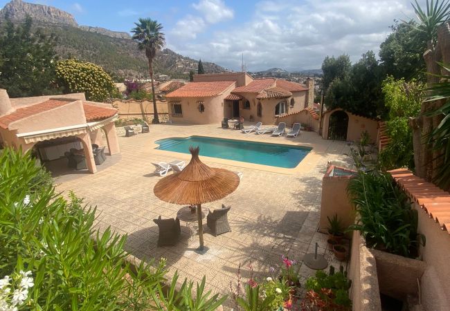Вилла на Calpe - MARYVILLA0140-Gran Vista-Wifi y Parking Gratis. Вилла на Calpe - MARYVILLA0140-Gran Vista-Wifi y Parking Gratis.